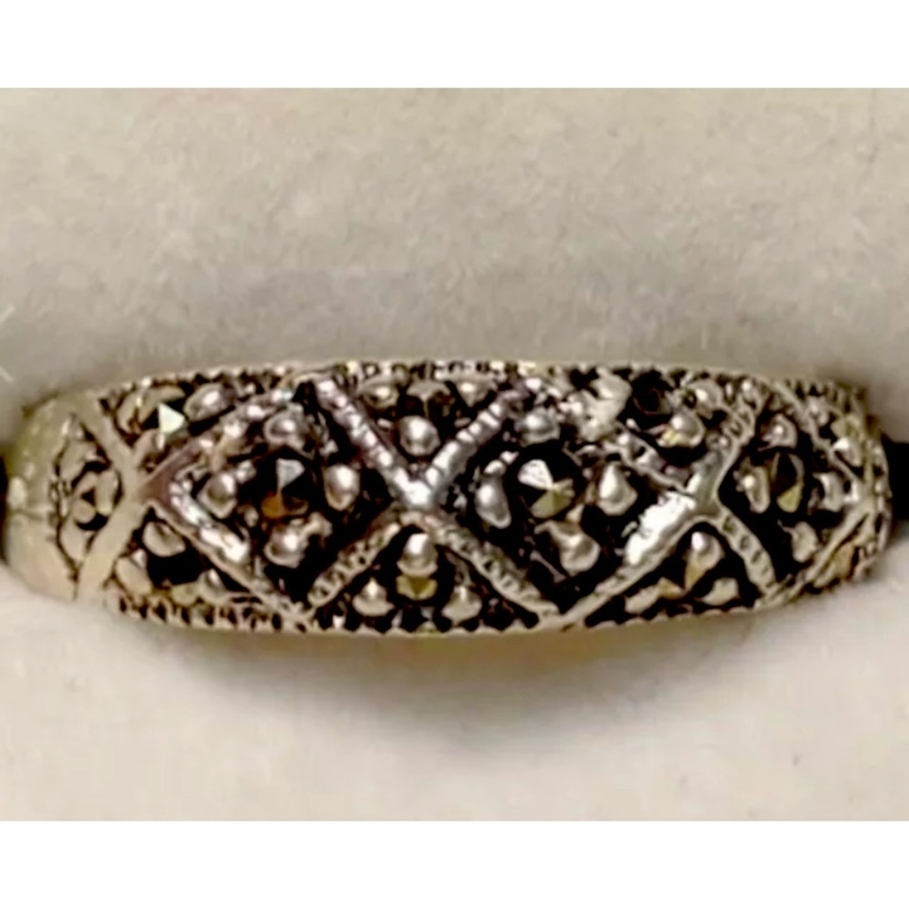 Silver Onyx Ring (~Size 5)